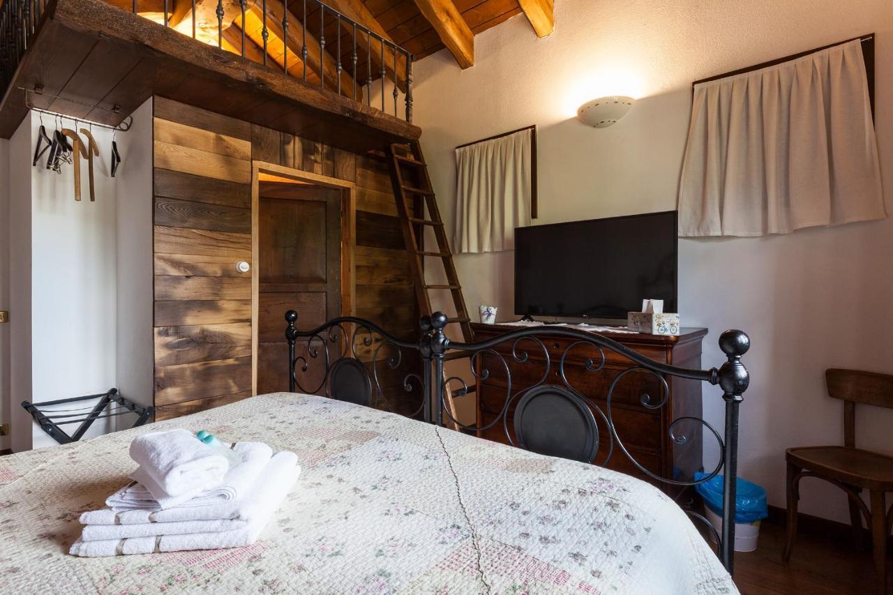 Hotel Locanda Centolaghi à Valditacca Extérieur photo